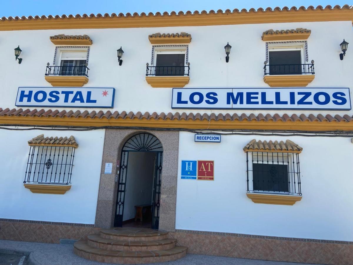 Hostal Los Mellizos コニル・デ・ラ・フロンテラ エクステリア 写真